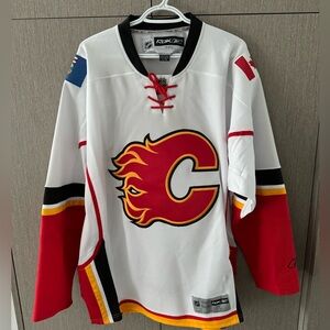 NHL Calgary flames Reebok jersey. Size large